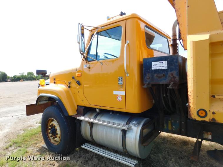 image for item DB9463 2000 International F2554 dump truck