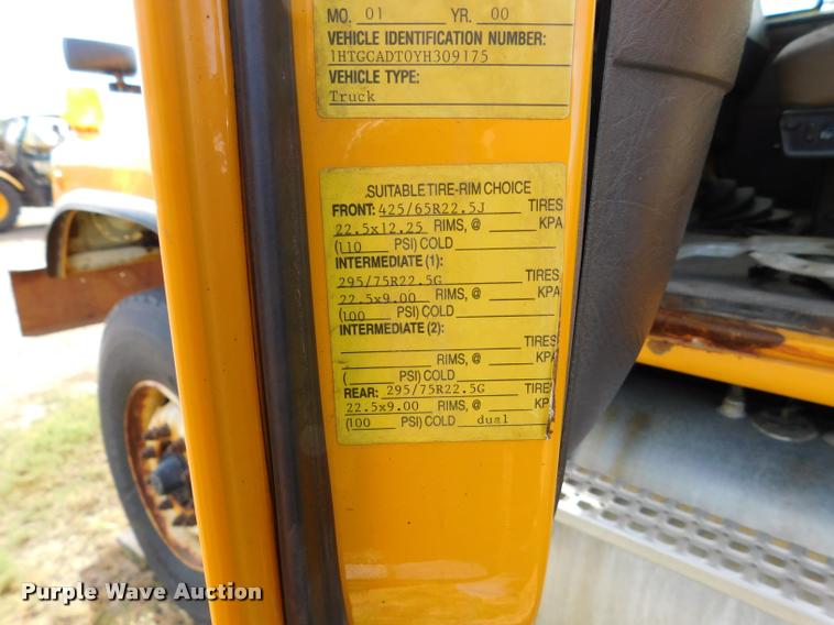 image for item DB9463 2000 International F2554 dump truck