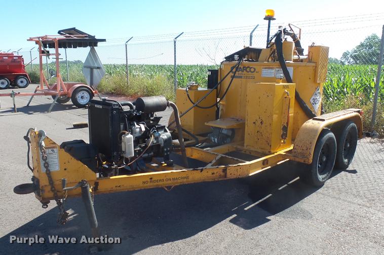 image for item DH9675 2006 Crafco Super Shot SS250D crack sealer