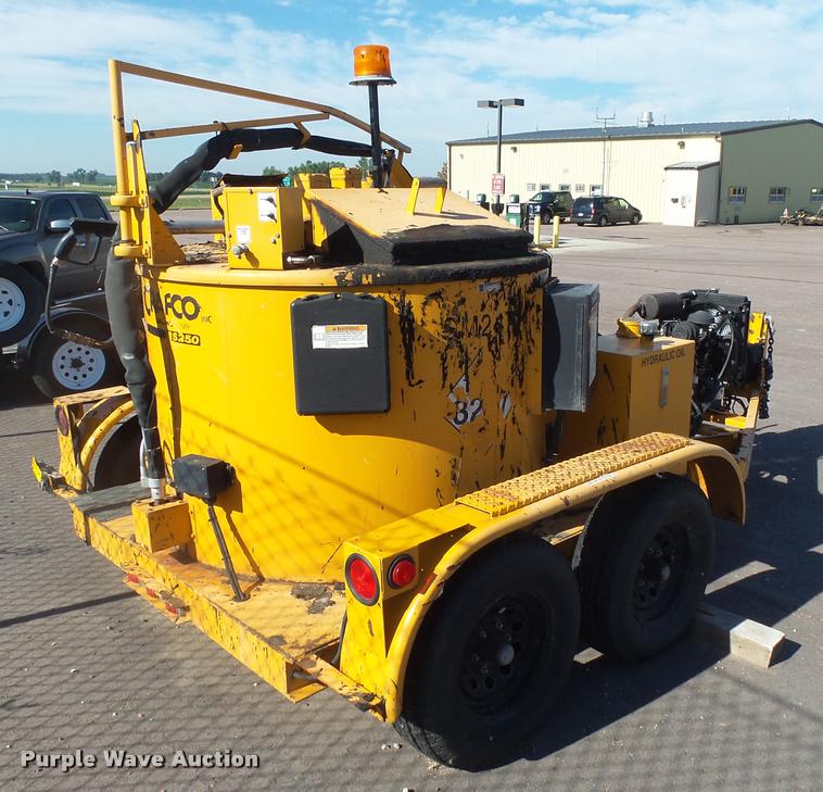 image for item DH9675 2006 Crafco Super Shot SS250D crack sealer