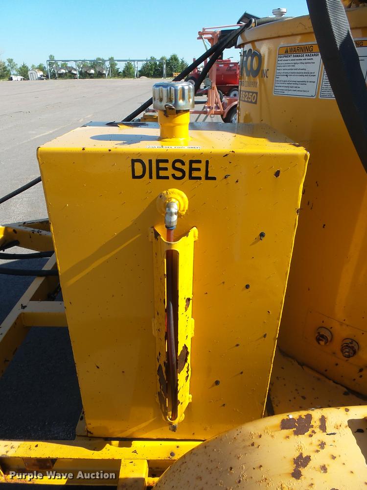 image for item DH9675 2006 Crafco Super Shot SS250D crack sealer