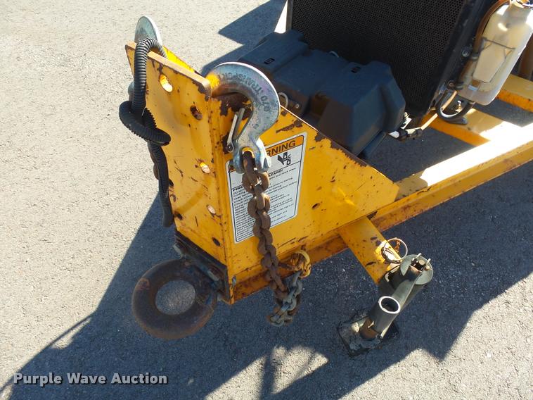 image for item DH9675 2006 Crafco Super Shot SS250D crack sealer