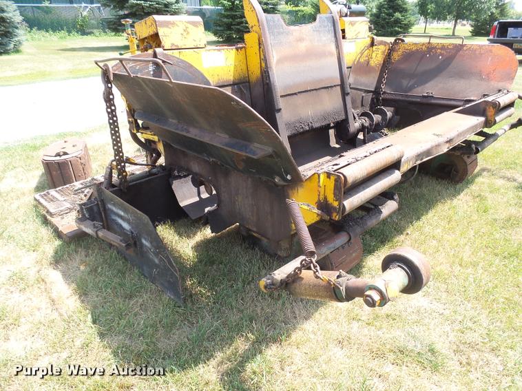 image for item DH9678 1982 Layton F-525 paver