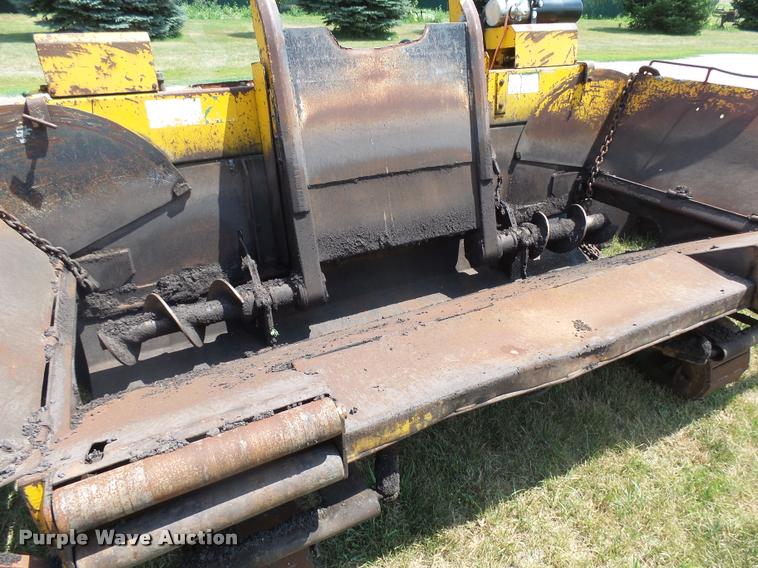 image for item DH9678 1982 Layton F-525 paver