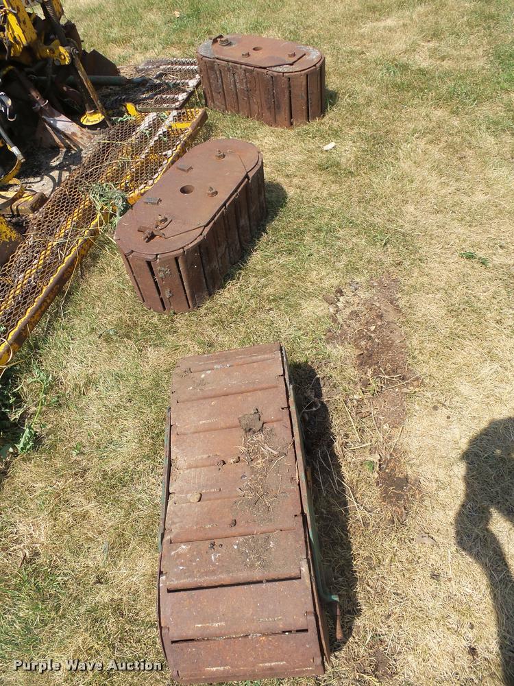 image for item DH9678 1982 Layton F-525 paver