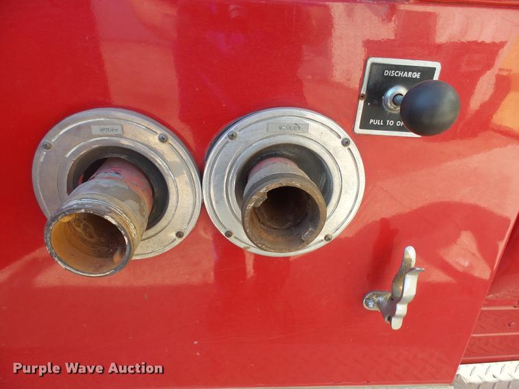 image for item J5444 1962 Chevrolet C6500 fire truck