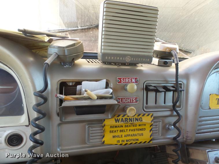 image for item J5444 1962 Chevrolet C6500 fire truck