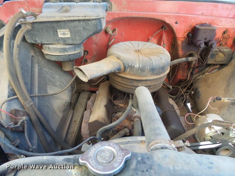 image for item J5444 1962 Chevrolet C6500 fire truck