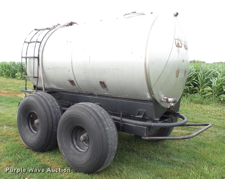 image for item DA1113 Nurse tank trailer