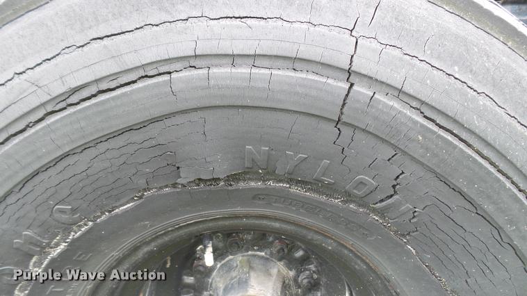 image for item DA1113 Nurse tank trailer