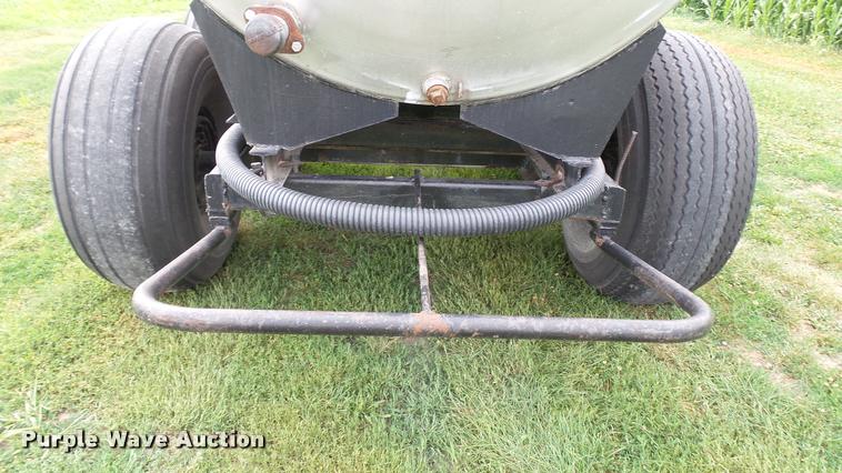 image for item DA1113 Nurse tank trailer