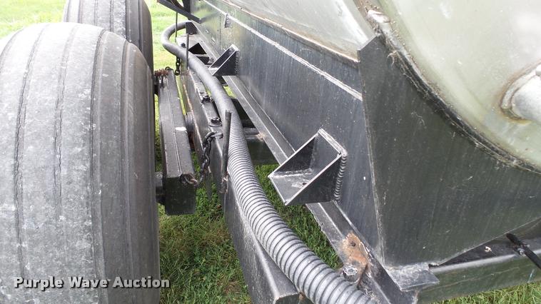 image for item DA1113 Nurse tank trailer