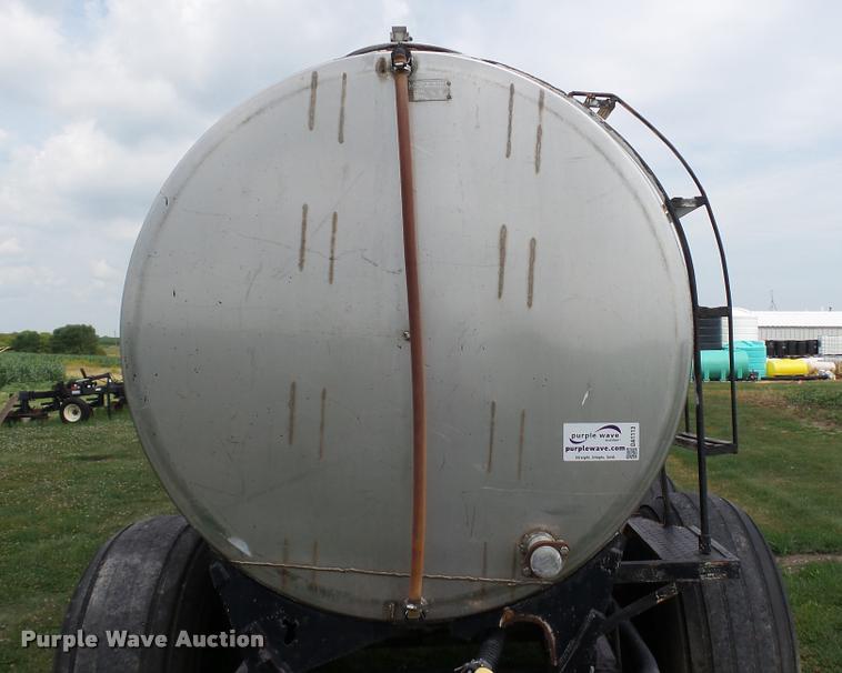 image for item DA1113 Nurse tank trailer