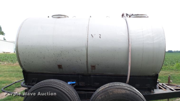 image for item DA1113 Nurse tank trailer