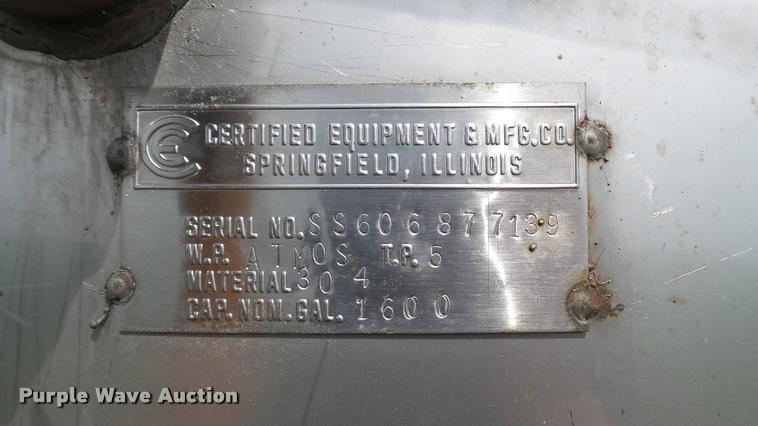 image for item DA1113 Nurse tank trailer