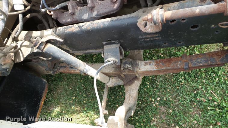 image for item DA1114 1979 International 1824 chemical tank truck