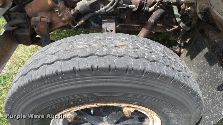 image for item DA1114 1979 International 1824 chemical tank truck