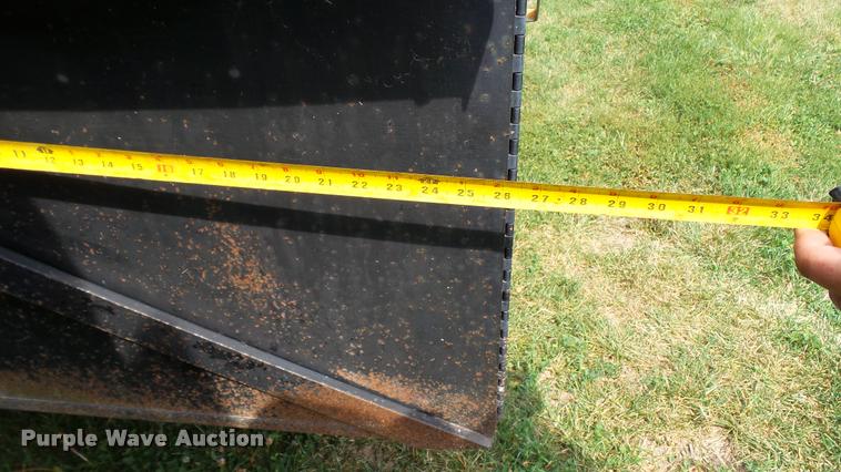 image for item DA1114 1979 International 1824 chemical tank truck