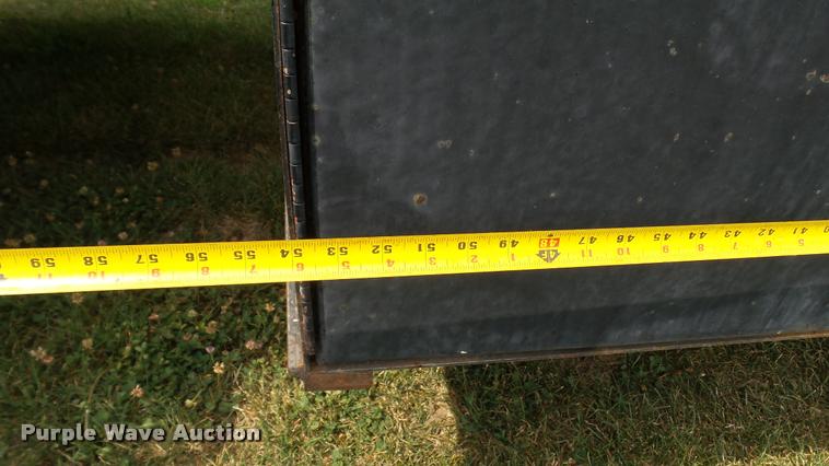 image for item DA1114 1979 International 1824 chemical tank truck