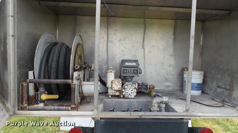 image for item DA1114 1979 International 1824 chemical tank truck