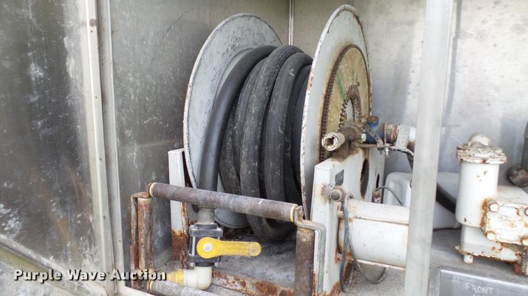 image for item DA1114 1979 International 1824 chemical tank truck