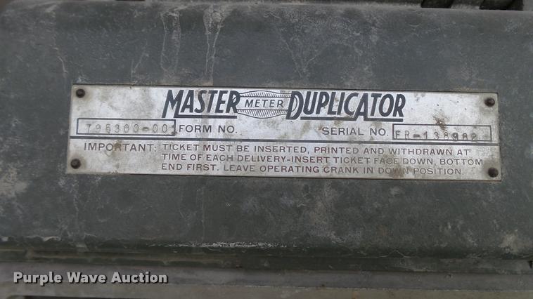 image for item DA1114 1979 International 1824 chemical tank truck