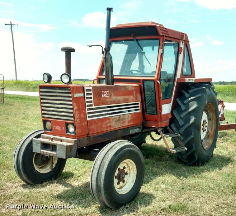 image for item DA5626 Hesston 980 tractor