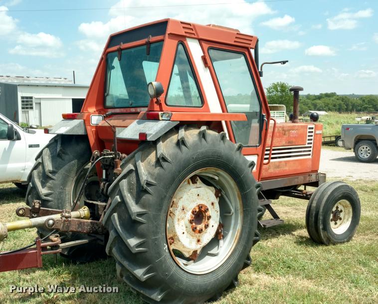 image for item DA5626 Hesston 980 tractor