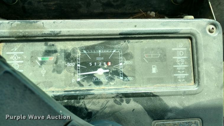 image for item DA5626 Hesston 980 tractor