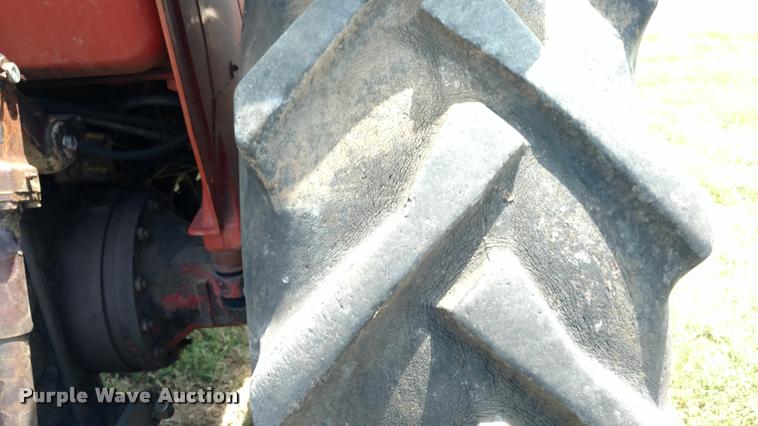 image for item DA5626 Hesston 980 tractor