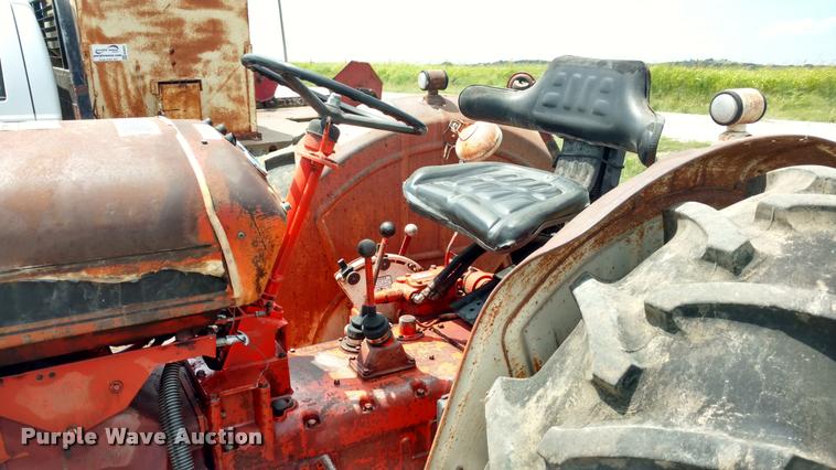 image for item DA5629 Case 990 tractor
