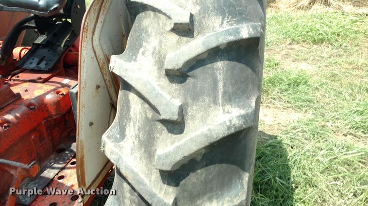 image for item DA5629 Case 990 tractor