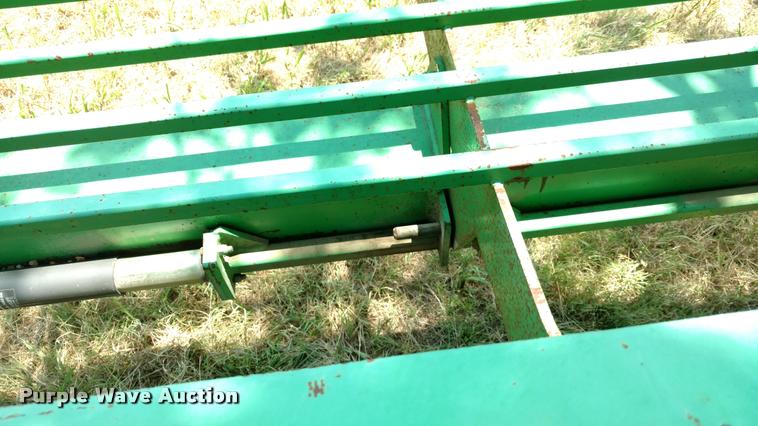 image for item DA5631 Heavybilt hay bale trailer