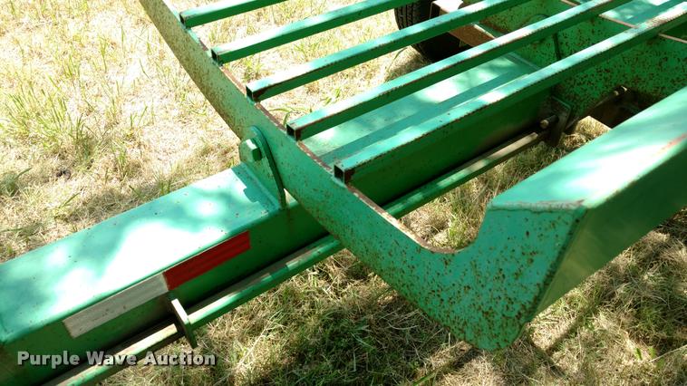 image for item DA5631 Heavybilt hay bale trailer