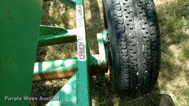 image for item DA5631 Heavybilt hay bale trailer