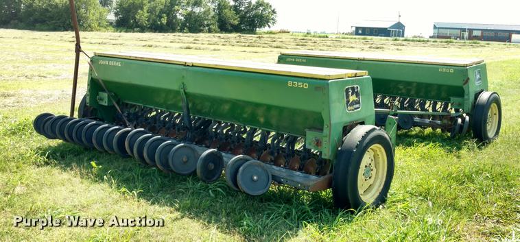 image for item DA5634 (2) John Deere 830 grain drills