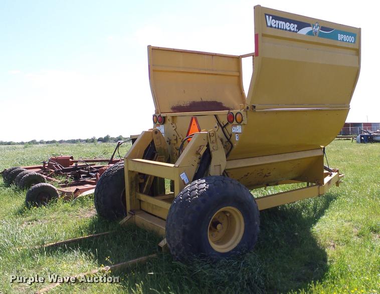 image for item DA6149 Vermeer BP8000 bale processor