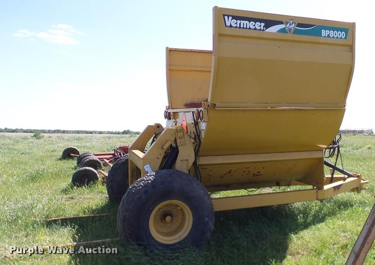 image for item DA6149 Vermeer BP8000 bale processor