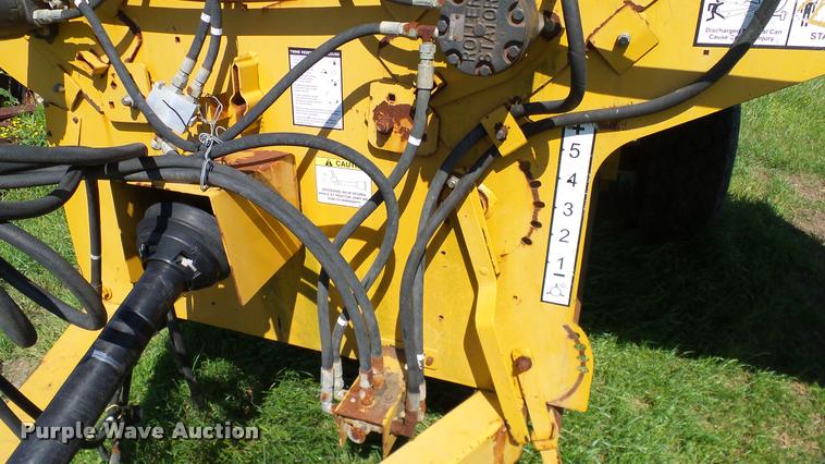 image for item DA6149 Vermeer BP8000 bale processor