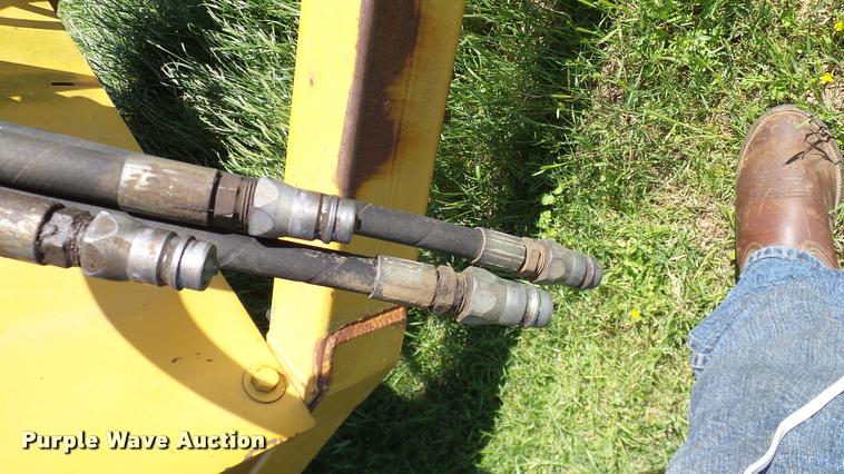 image for item DA6149 Vermeer BP8000 bale processor