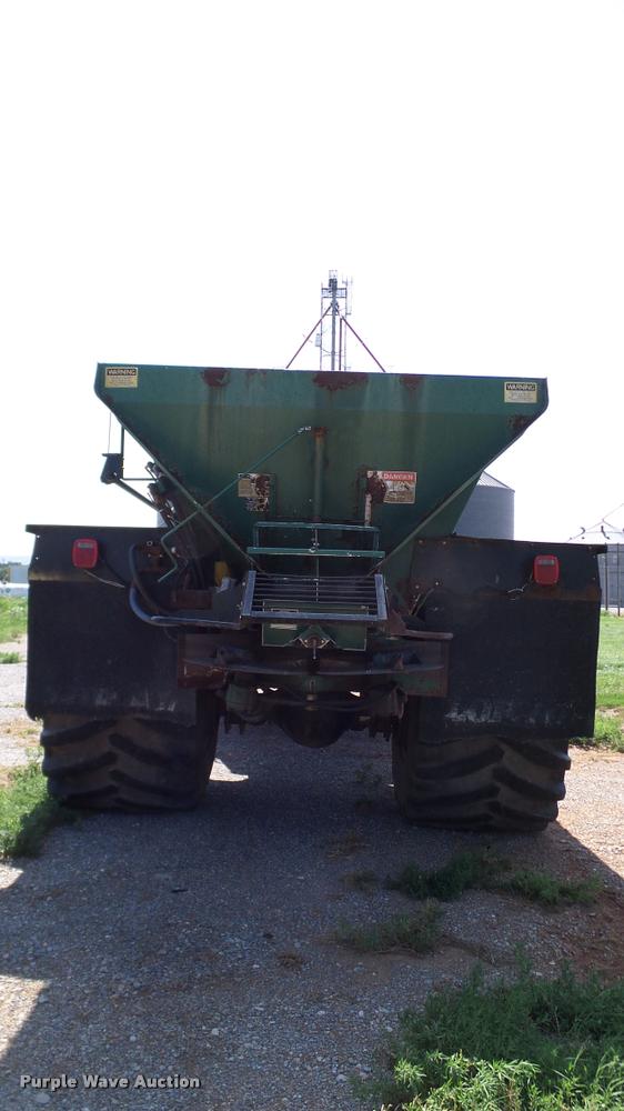 image for item DA6775 1996 International 2554 Stahly applicator truck