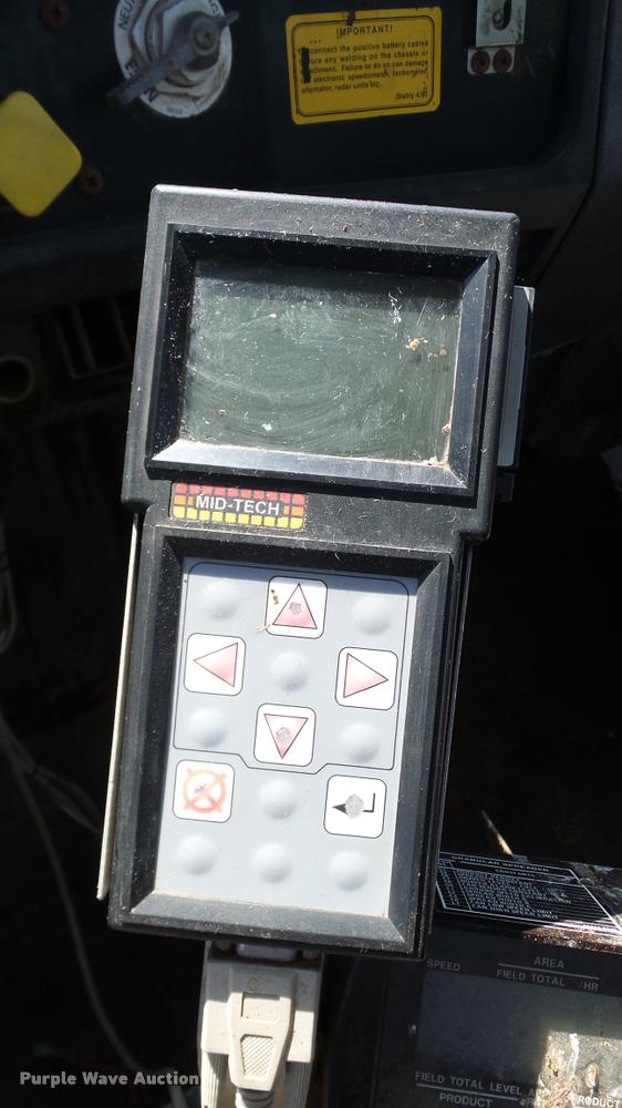 image for item DA6775 1996 International 2554 Stahly applicator truck