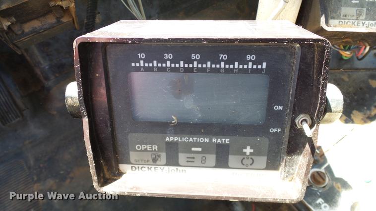 image for item DA6775 1996 International 2554 Stahly applicator truck