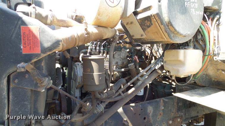 image for item DA6775 1996 International 2554 Stahly applicator truck