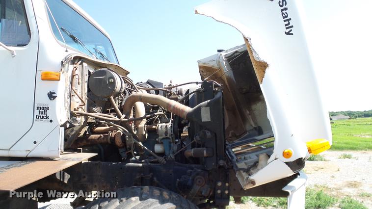 image for item DA6775 1996 International 2554 Stahly applicator truck