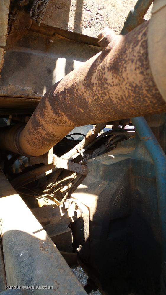 image for item DA6775 1996 International 2554 Stahly applicator truck