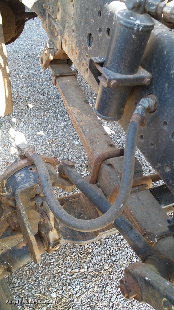 image for item DA6775 1996 International 2554 Stahly applicator truck