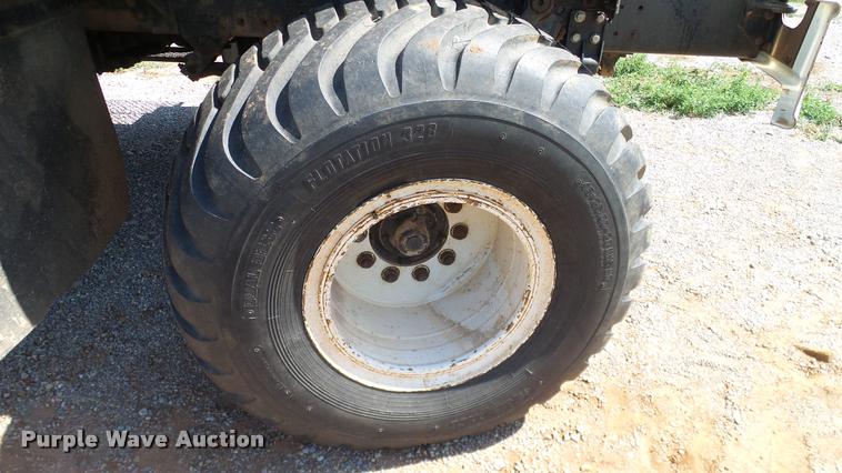 image for item DA6775 1996 International 2554 Stahly applicator truck