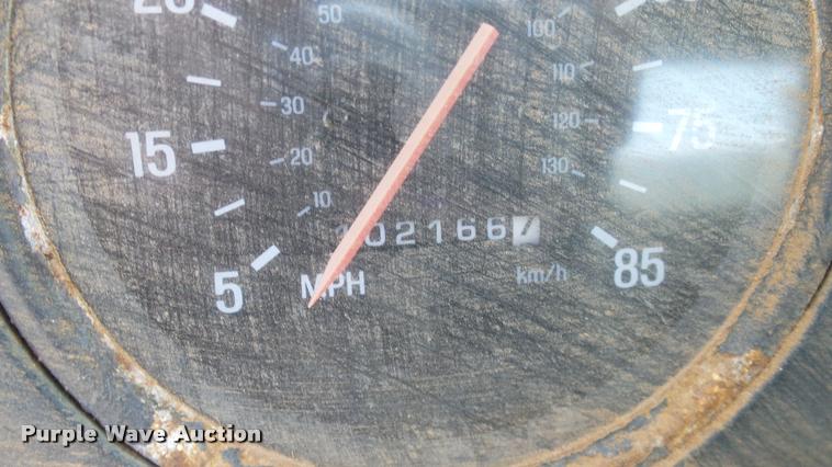 image for item DA6776 1999 Sterling L8513 Stahly Field Cruiser applicator truck