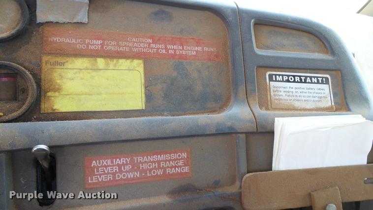 image for item DA6776 1999 Sterling L8513 Stahly Field Cruiser applicator truck